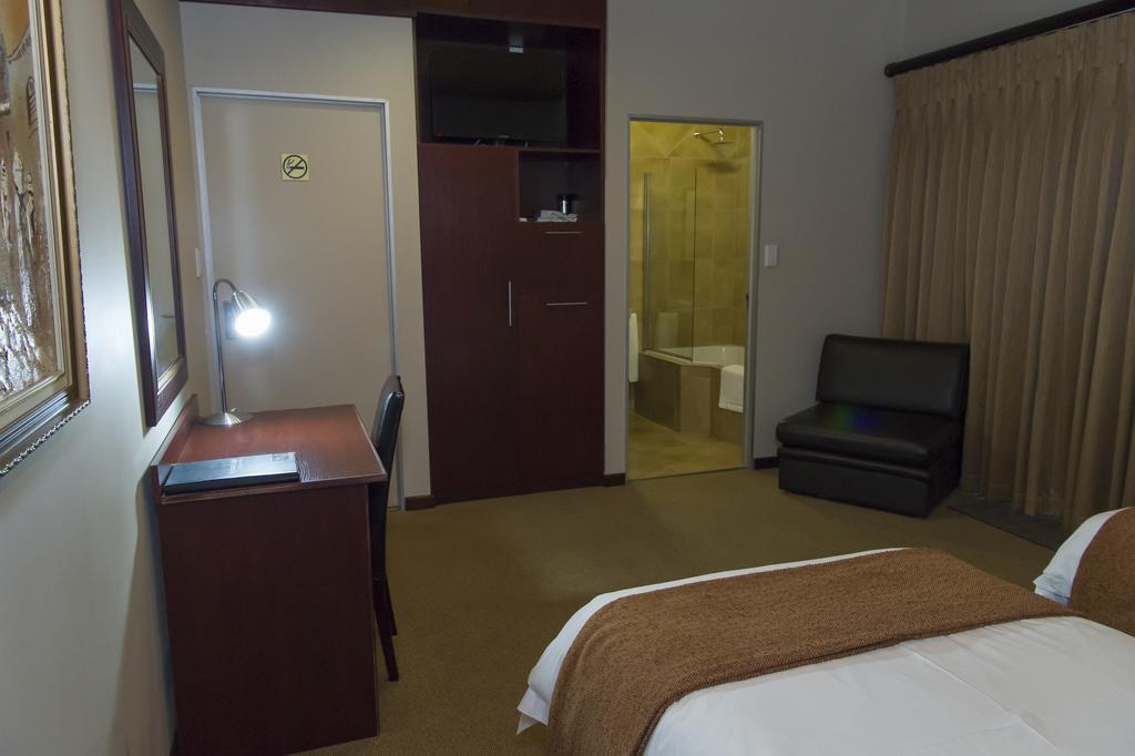 Bayswater Lodge Блумфонтейн Экстерьер фото